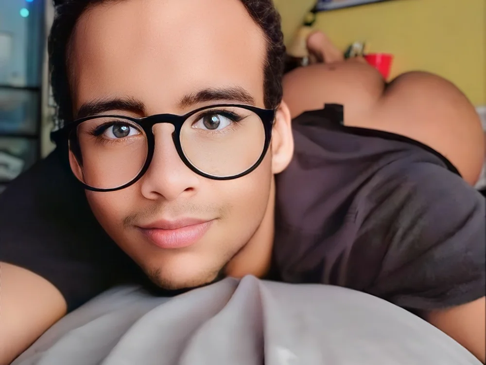 Preview photo of webcam model LordSpunFun on Stripchat
