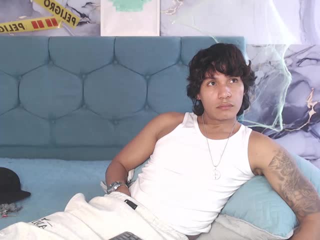 maximilianroth – Webcam-Modell auf XloveCam