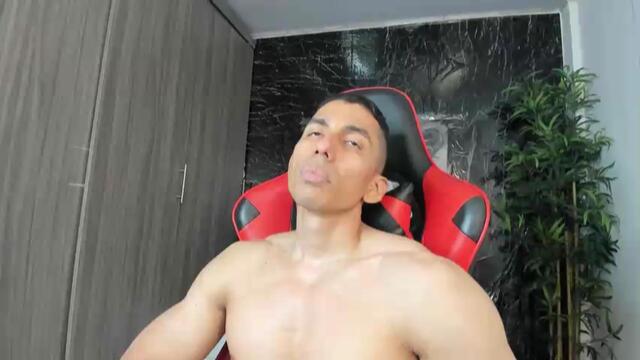 erik-castle ב-Flirt4Free: תמונות ופרופיל