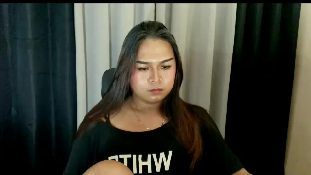 yumcock69_zethia, model webcam de Chaturbate: fotos