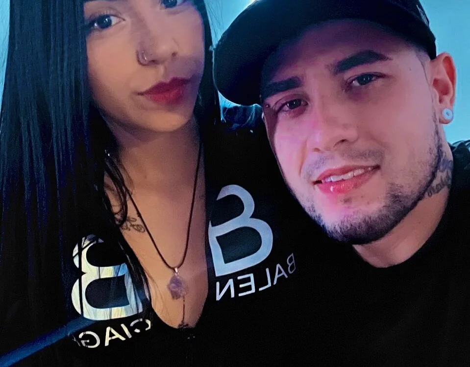 Liiamm_2: عارضة كاميرا ويب على Stripchat