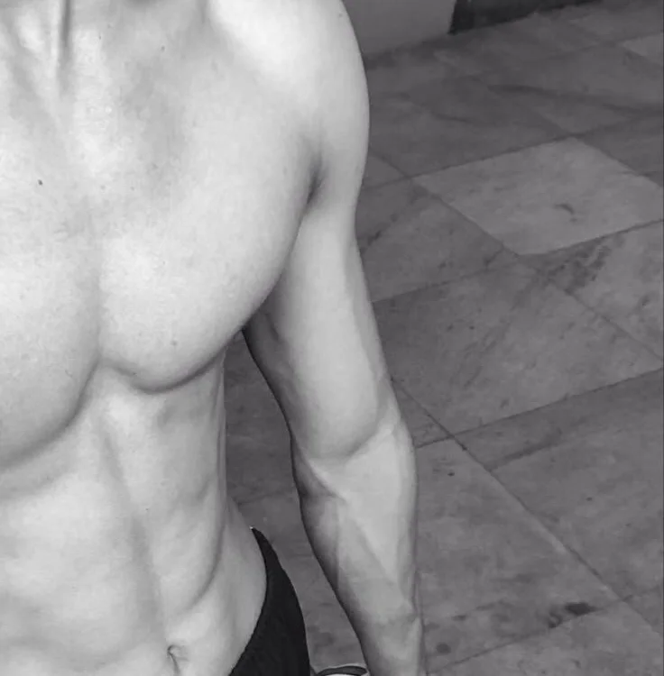 farid_igwalada di Stripchat: foto model webcam