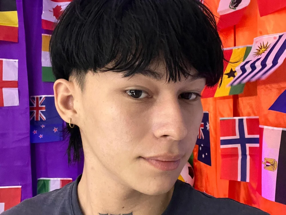 ares_777_ на Stripchat: слики и профил