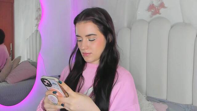 sophie-roose, cam model su Flirt4Free: foto
