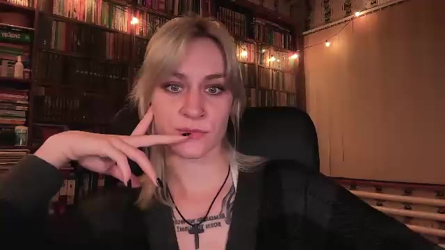retromarie, webcammodell på Chaturbate: bilder