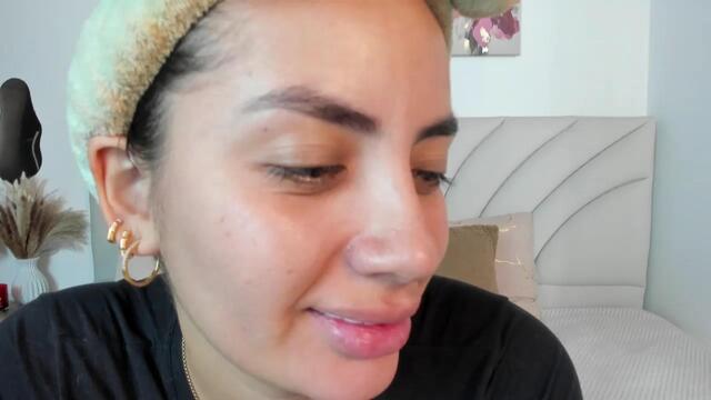mia-roussee — Flirt4Free: ფოტოები და პროფილი