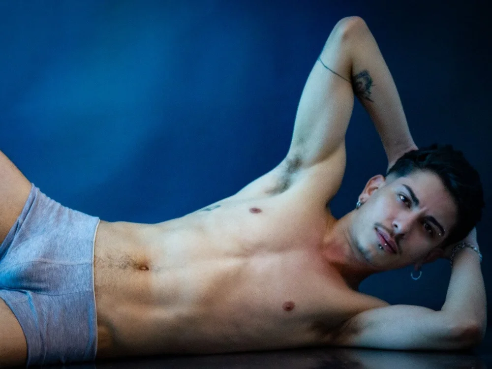 Y0urgodzeus — Stripchat: ფოტოები და პროფილი