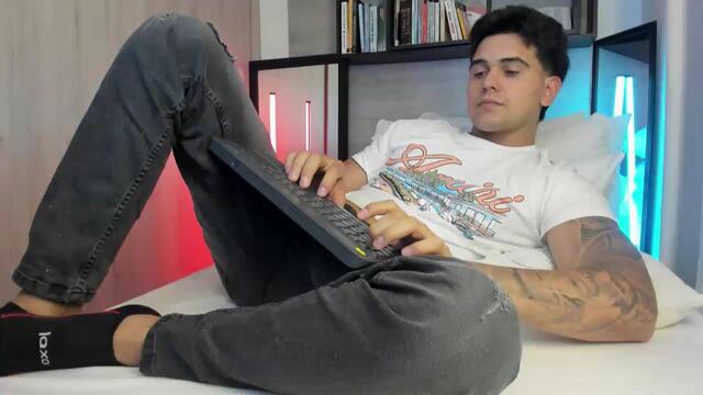 lenyn-max, μοντέλο webcam στο Flirt4Free