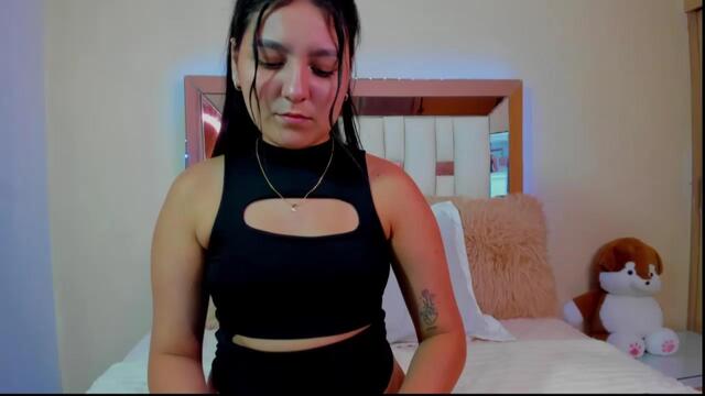 lili-collins — Flirt4Free 直播模特:照片与资料