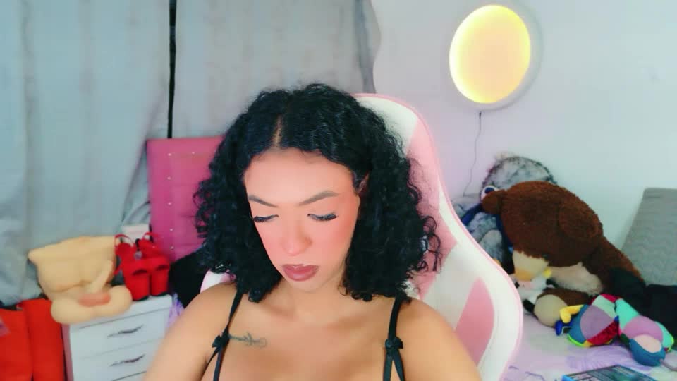 tanedracollins (XloveCam): foto un profils