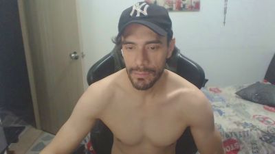 samuelgarcia_ – уебкам модел в Cam4: снимки
