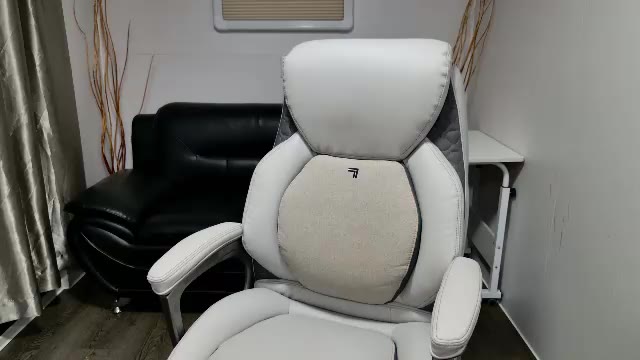 finch93 – Chaturbate webkamerás modell