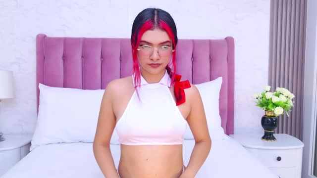 ariarosel – уебкам модел в XloveCam: снимки