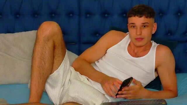 danny-cuomo — Flirt4Freeのライブ配信モデル：写真・プロフィール