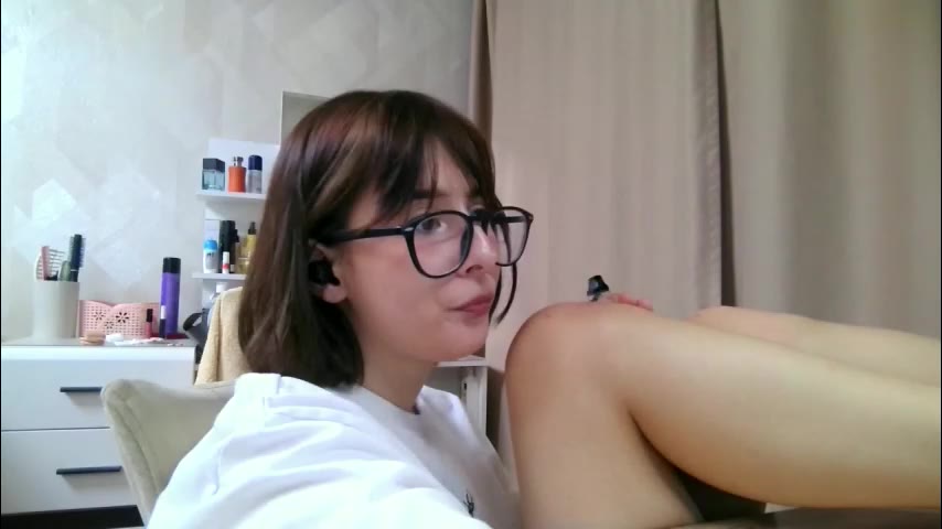 aviyanchik na LiveJasmin: fotky a profil