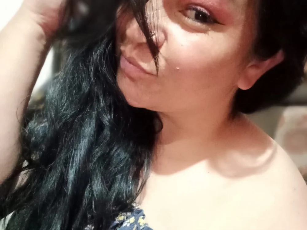 Preview photo of webcam model isis_milove on Stripchat