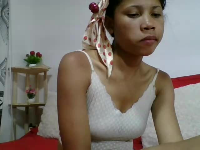 akanewhite, webcam-malli (XloveCam): kuvat