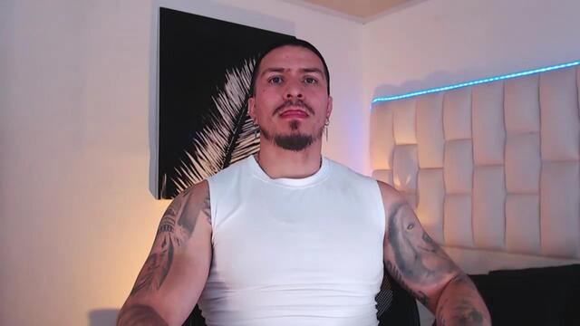 marco-donaruma, model webcam de Flirt4Free: fotos