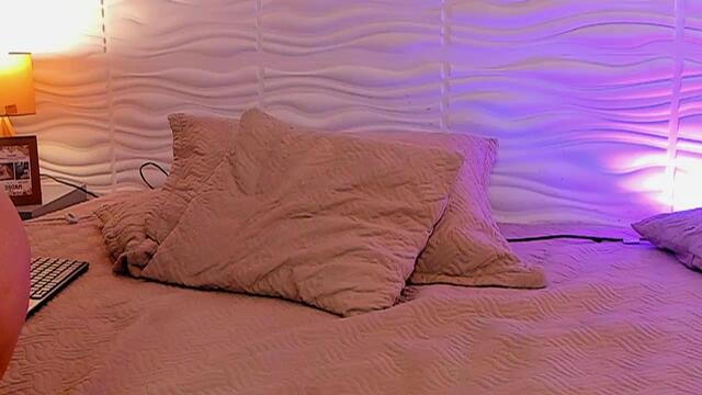 celestee-greey – Webcam-Modell auf Flirt4Free