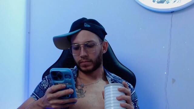 sammuel-rogers – Webcam-Modell auf Flirt4Free