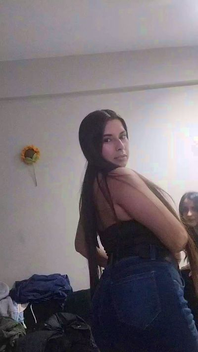 lola2032: عارضة كاميرا ويب على Cam4