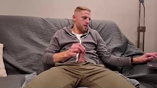 Preview photo of webcam model mrnobody6209 on Chaturbate