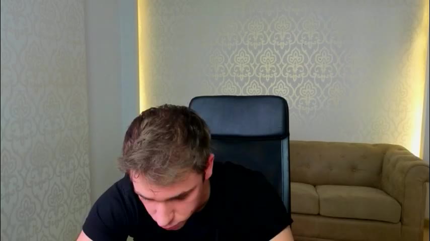 Preview photo of webcam model kellenwest on LiveJasmin