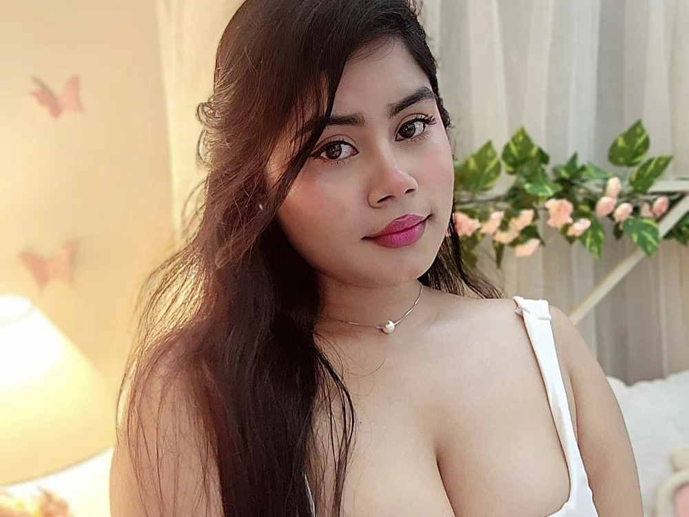 Preview photo of webcam model its_amesha on Stripchat