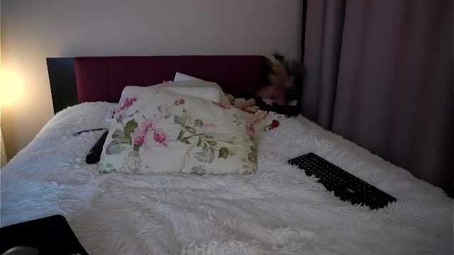 Preview photo of webcam model holyyy_fuck on Chaturbate