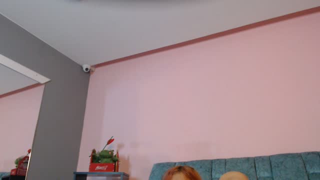 surieverly – уебкам модел в XloveCam: снимки