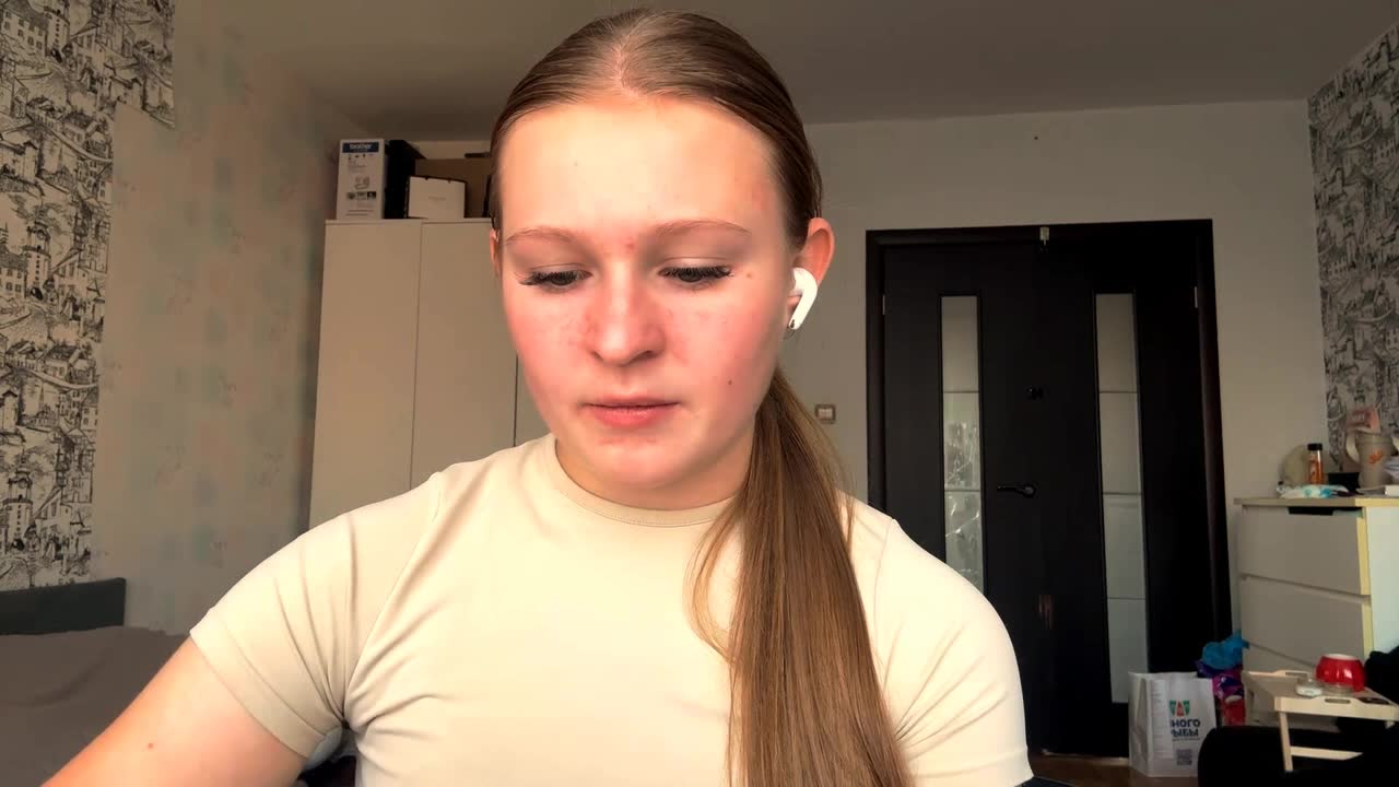 akilahghil në XloveCam: foto dhe profili