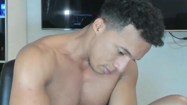 mat-strong, webcammodel på Flirt4Free: fotos