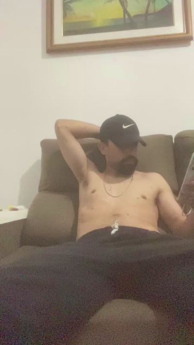 Preview photo of webcam model jovemcwbjlle on Cam4