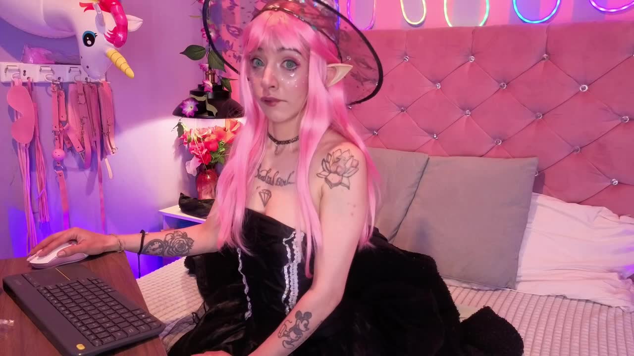 laurenevie69 — XloveCamのライブ配信モデル:写真・プロフィール