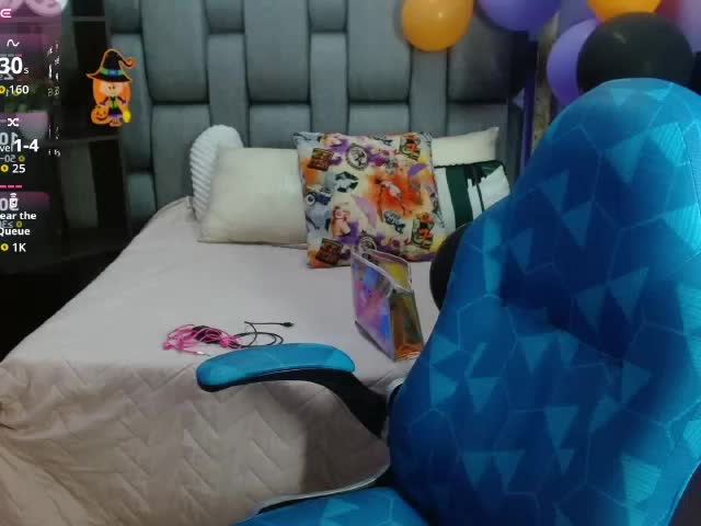 amylevins — XloveCam ওয়েবক্যাম মডেল: ছবি