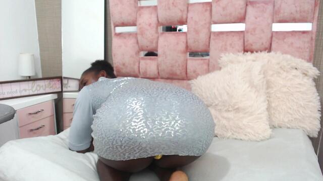 nahomy-hauwk, model webcam pe Flirt4Free: poze