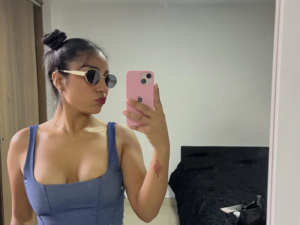 Linarodri na Stripchat: fotky a profil