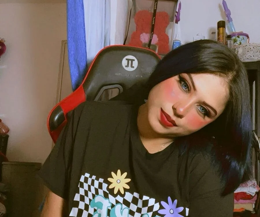 azulzulix, webcammodel på Stripchat: fotos