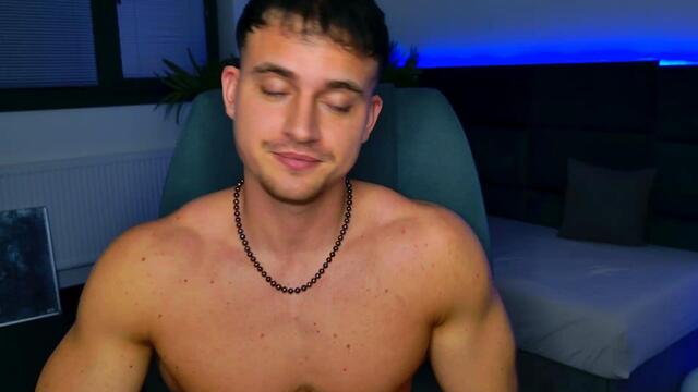 Preview photo of webcam model bengie-lauper on Flirt4Free