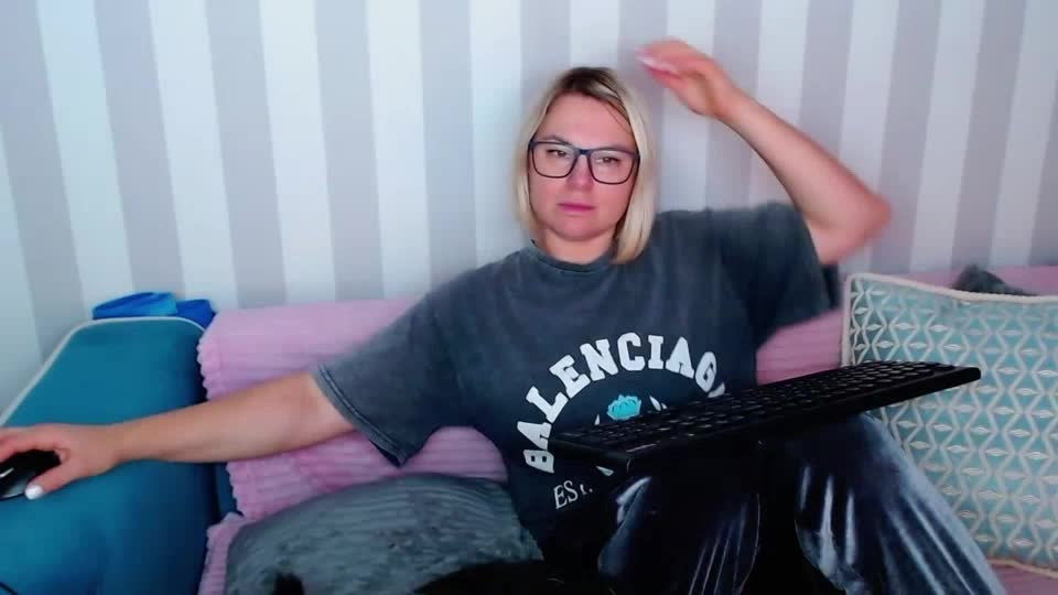 bellelisag, cam model su XloveCam: foto