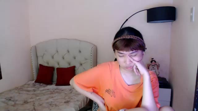 shantalfoxxy, modelo webcam de Chaturbate: fotos