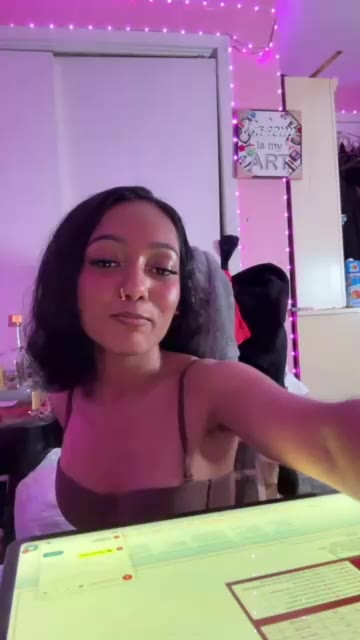 leelasamaya, webcammodell på Chaturbate: bilder