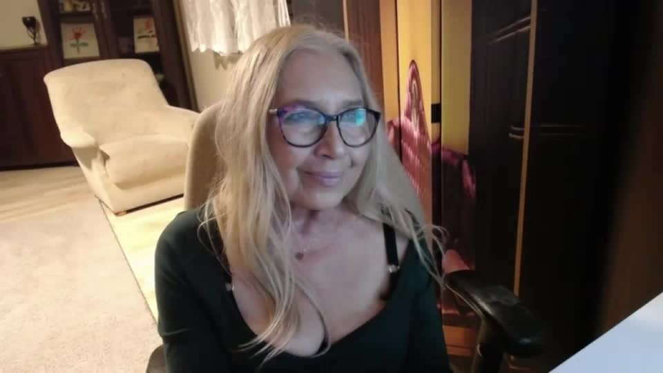 perfectsofia — XloveCam वेबकैम मॉडल: फ़ोटो