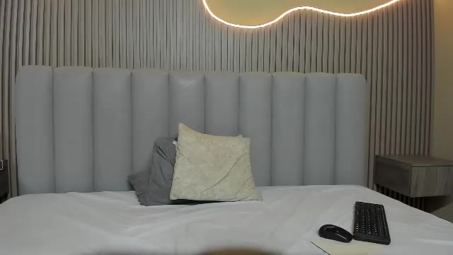 victoria_secr3t, model webcam pe Chaturbate: poze