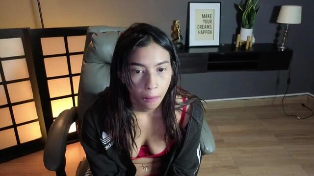 riri-laurent, cam model su Flirt4Free: foto