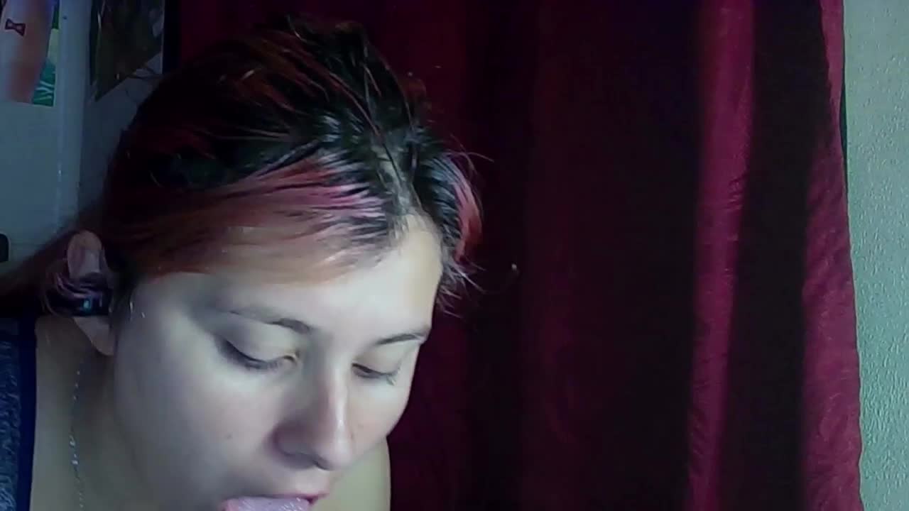 starelii, modelo webcam do XloveCam: fotos