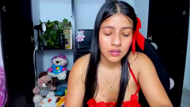 zara_cute18 на Chaturbate: фото вебкам-моделі