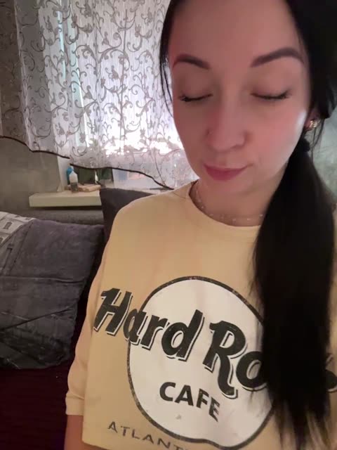 aureliyxxx (BongaCams): fotod ja profiil