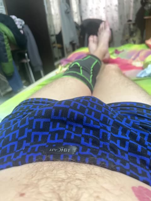 nikitosik123- — BongaCams वेबकैम मॉडल: फ़ोटो