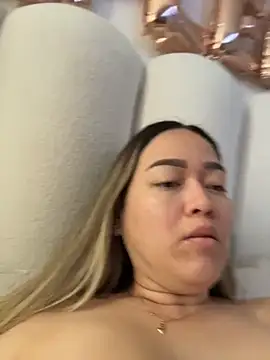 Danielavegax: عارضة كاميرا ويب على Stripchat